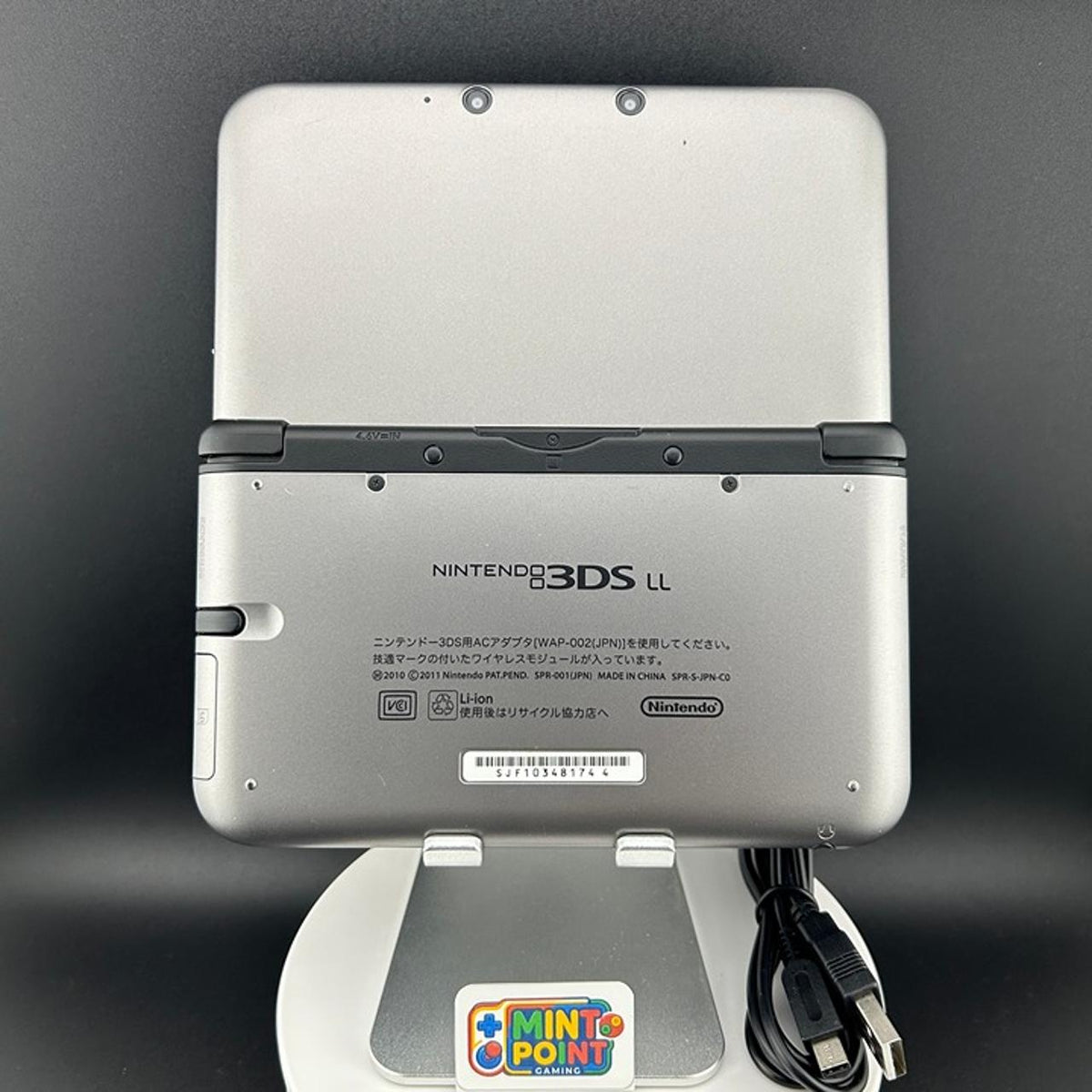 Nintendo 3DS XL Silver/ Near Mint /Full 64GB/ New Carrying Case/ 1744/ Fast Ship