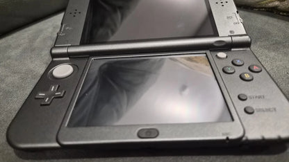 Nintendo New 3DS XL 4GB Handheld System Black - Excellent Used Cond - IPS Top