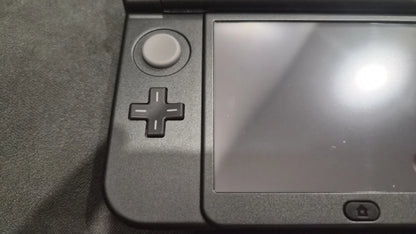 Nintendo New 3DS XL 4GB Handheld System Black - Excellent Used Cond - IPS Top
